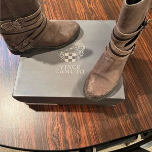 VINCE CAMUTO BOOTS